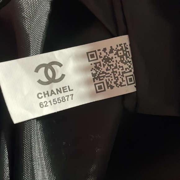 Chanel Black Puffy Cosmetic Bag/Pouch - Picture 7 of 7